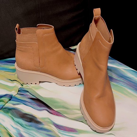 Shoes - A&A Tan Boots